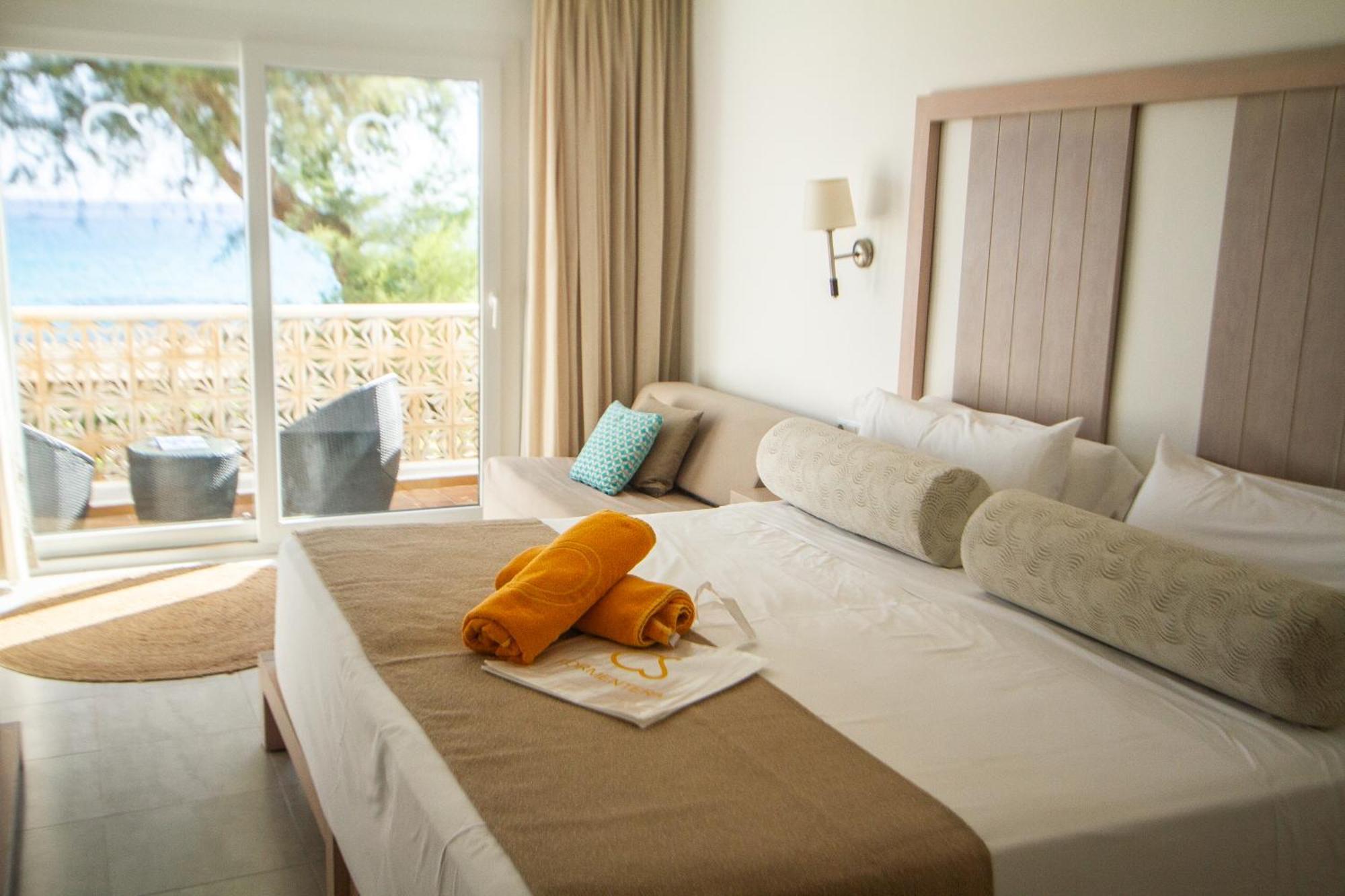 Apartamentos Es Calo * Es Caló