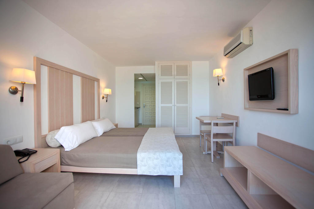 Apartamentos Es Calo